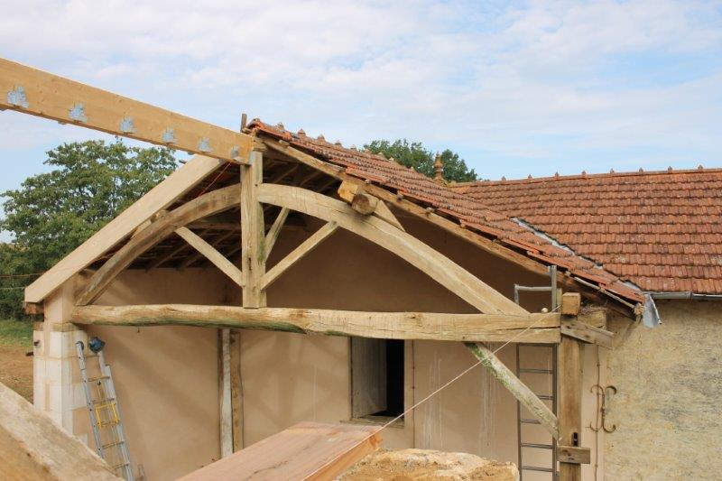 Restauration dépendances à Iteuil (86)